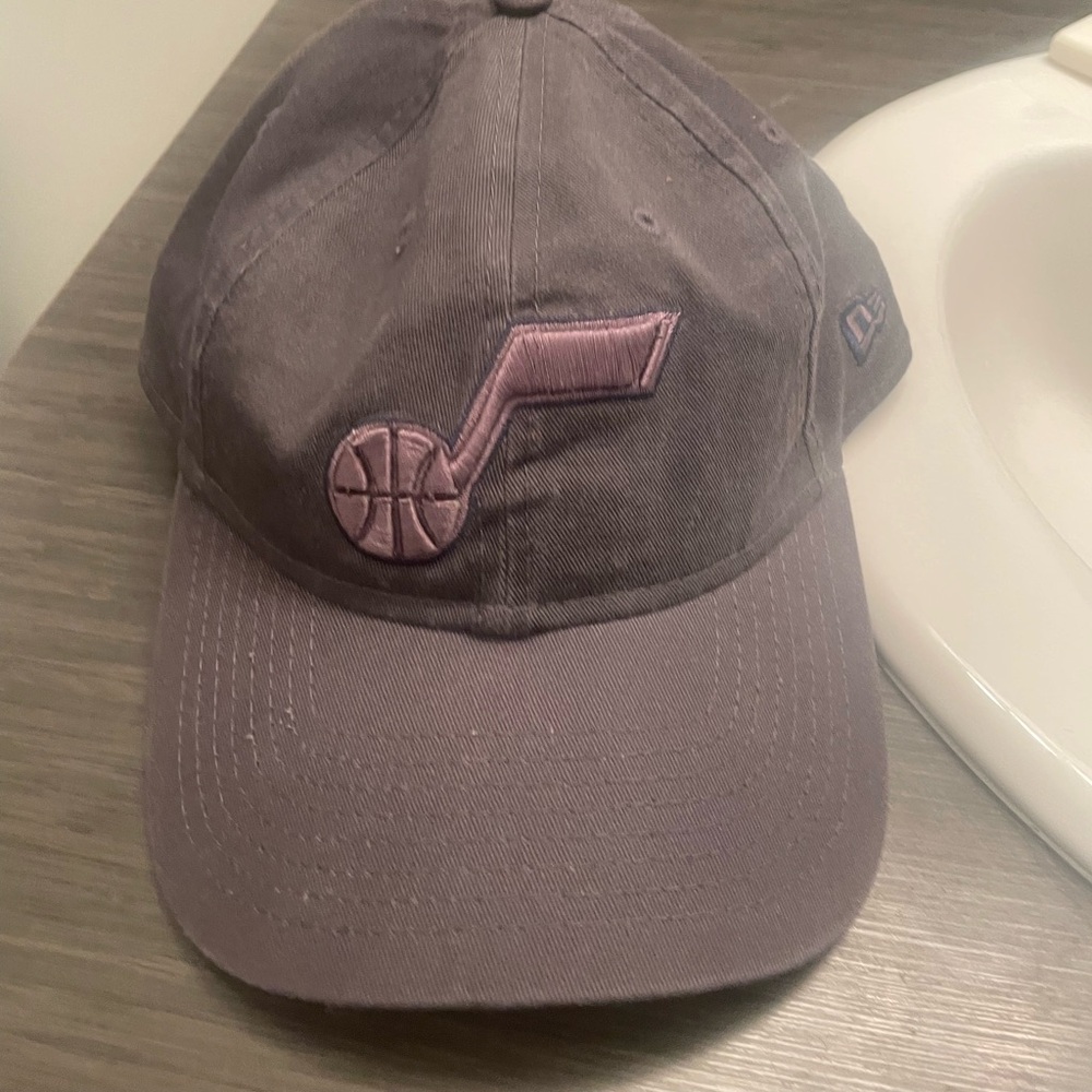 Gray Utah jazz baseball cap